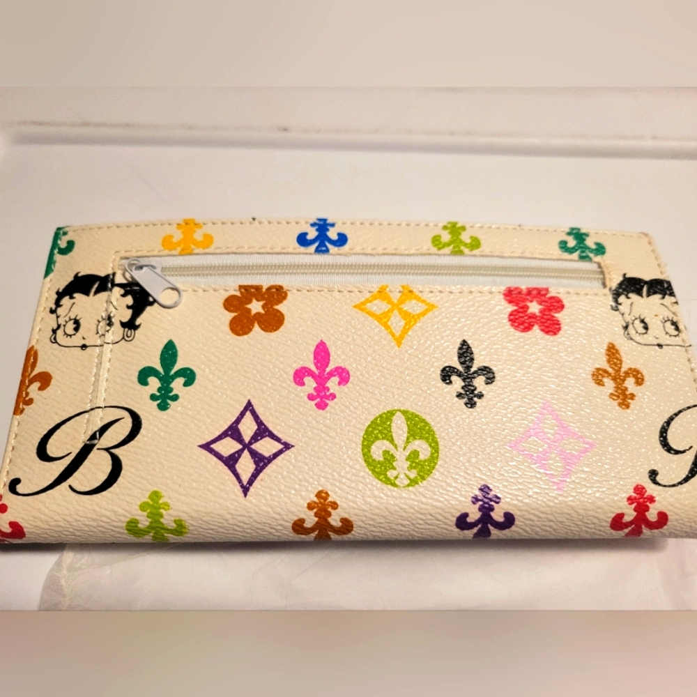 Designer Multicolor Patterned Wallet - Picture 3 of 4